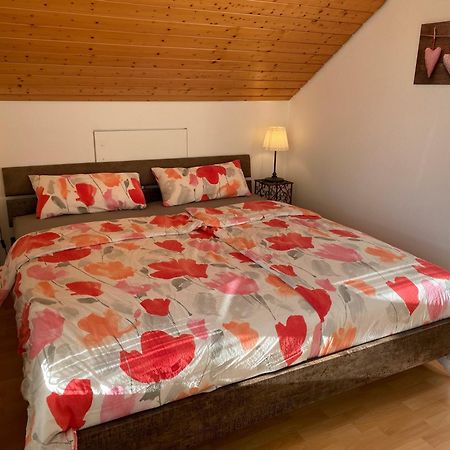 Haus Am Sonnenhuegel Apartment Bad Urach Luaran gambar